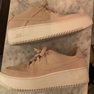 Nike Air Force 1 Sage Low